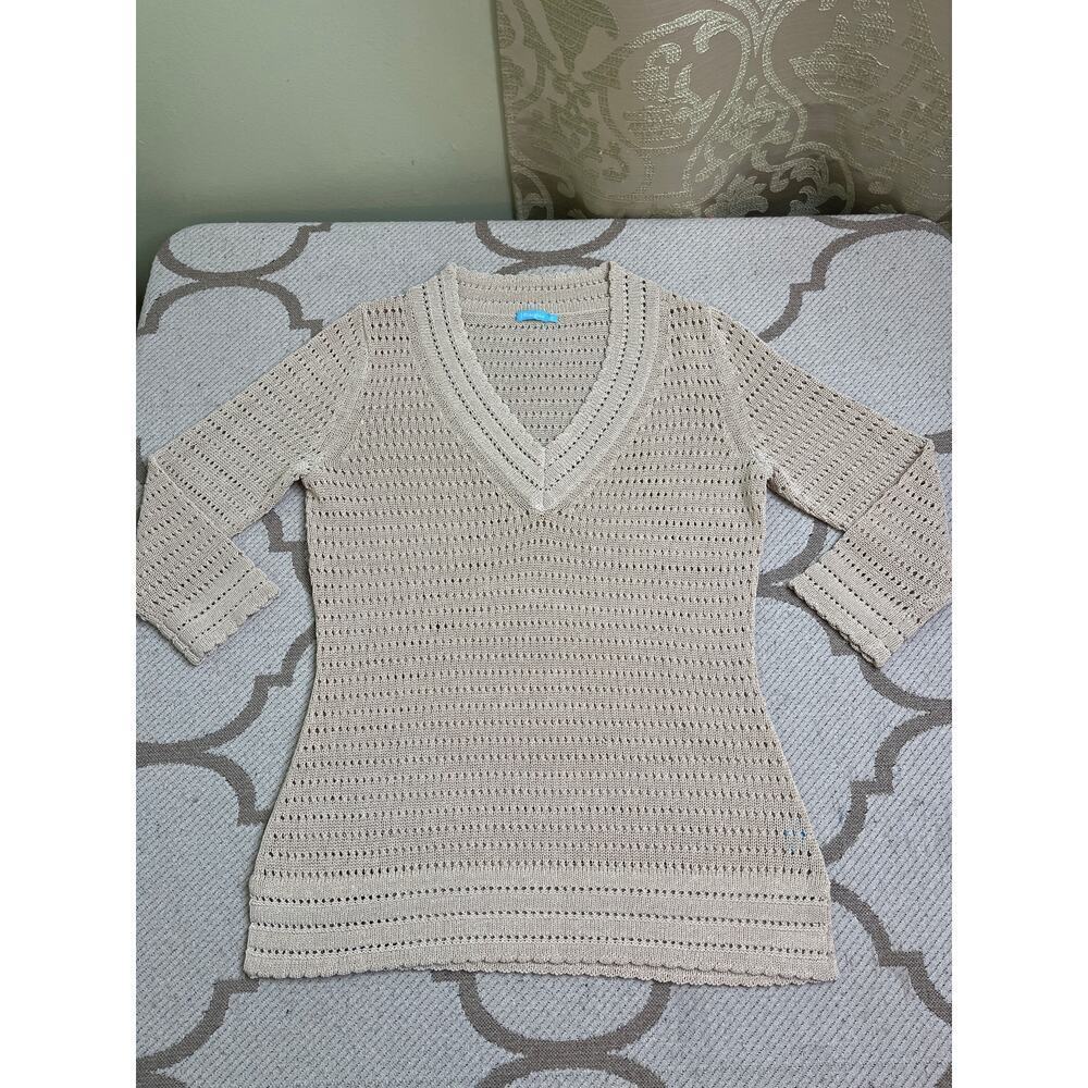 J. McLaughlin v-neckline loose knit 3/4 sleeve sweater, size small